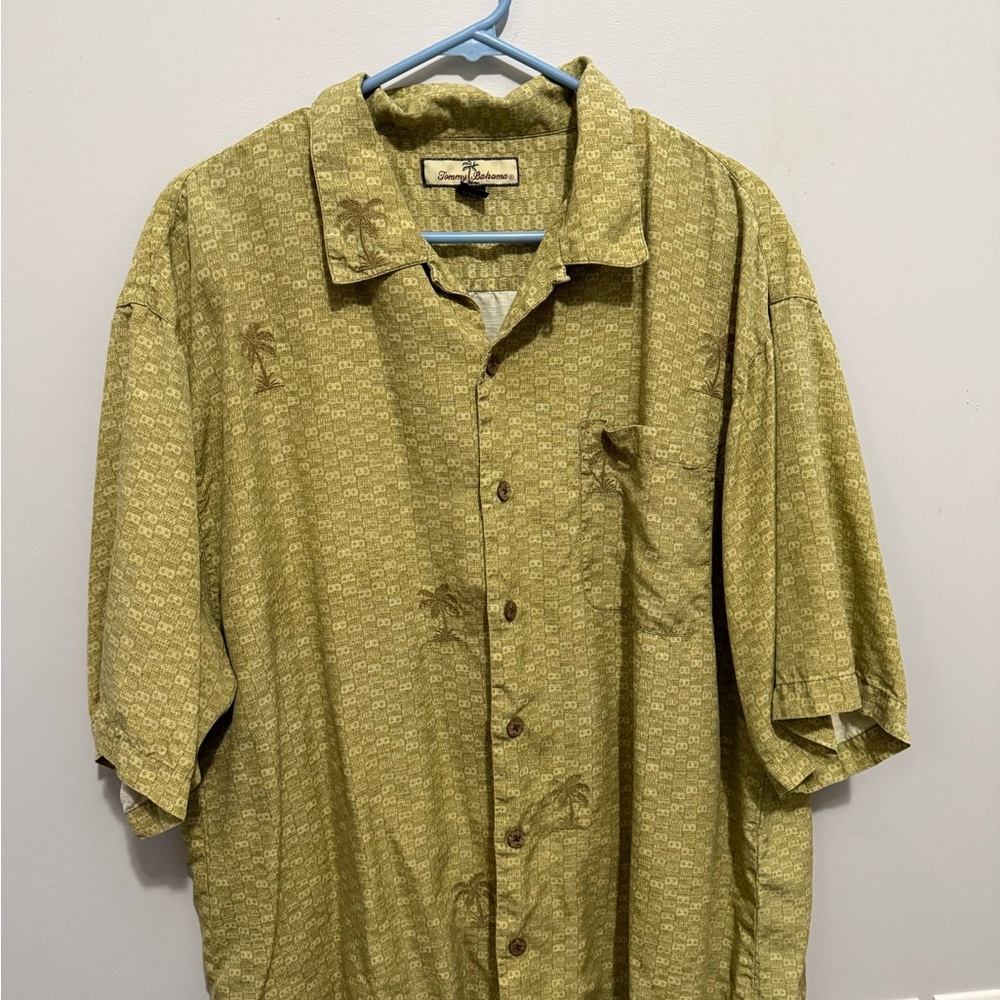 Tommy Bahama Green Casual Button Down Shirt Relaxed Fit